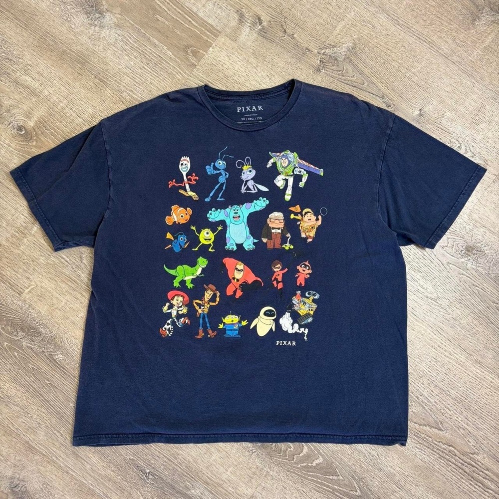 Disney Pixar Characters t-shirt Size XXL Incredibles Finding Nemo Toy Story